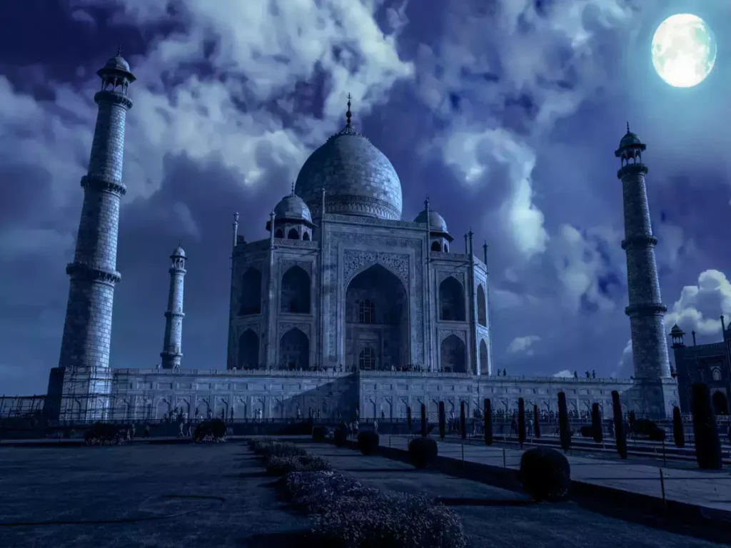 Taj Mahal by Moonlight - Yes or No (Some thoughts)