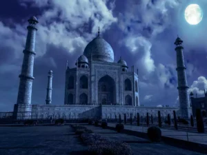 Taj Mahal by Moonlight - Yes or No (Some thoughts)