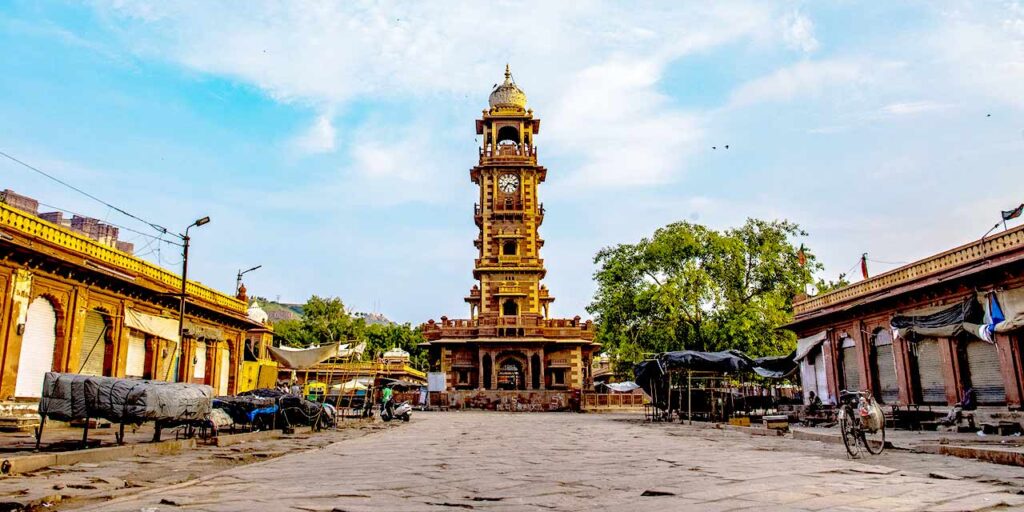  Sardar Market & Ghanta Ghar